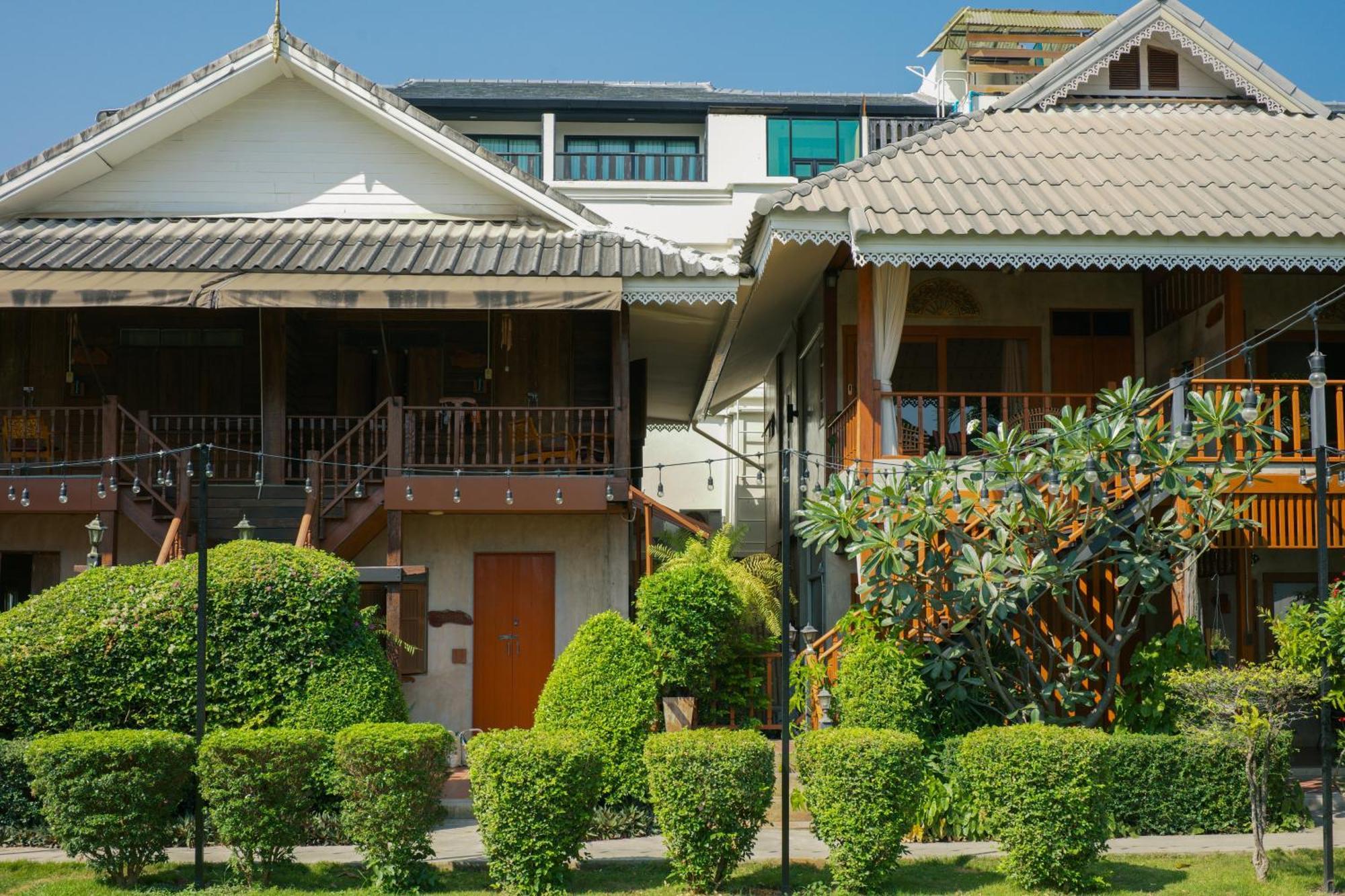 Buri Gallery House Chiang Mai Exterior photo