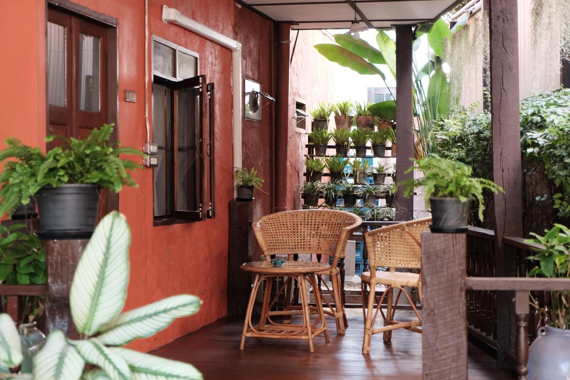 Buri Gallery House Chiang Mai Exterior photo