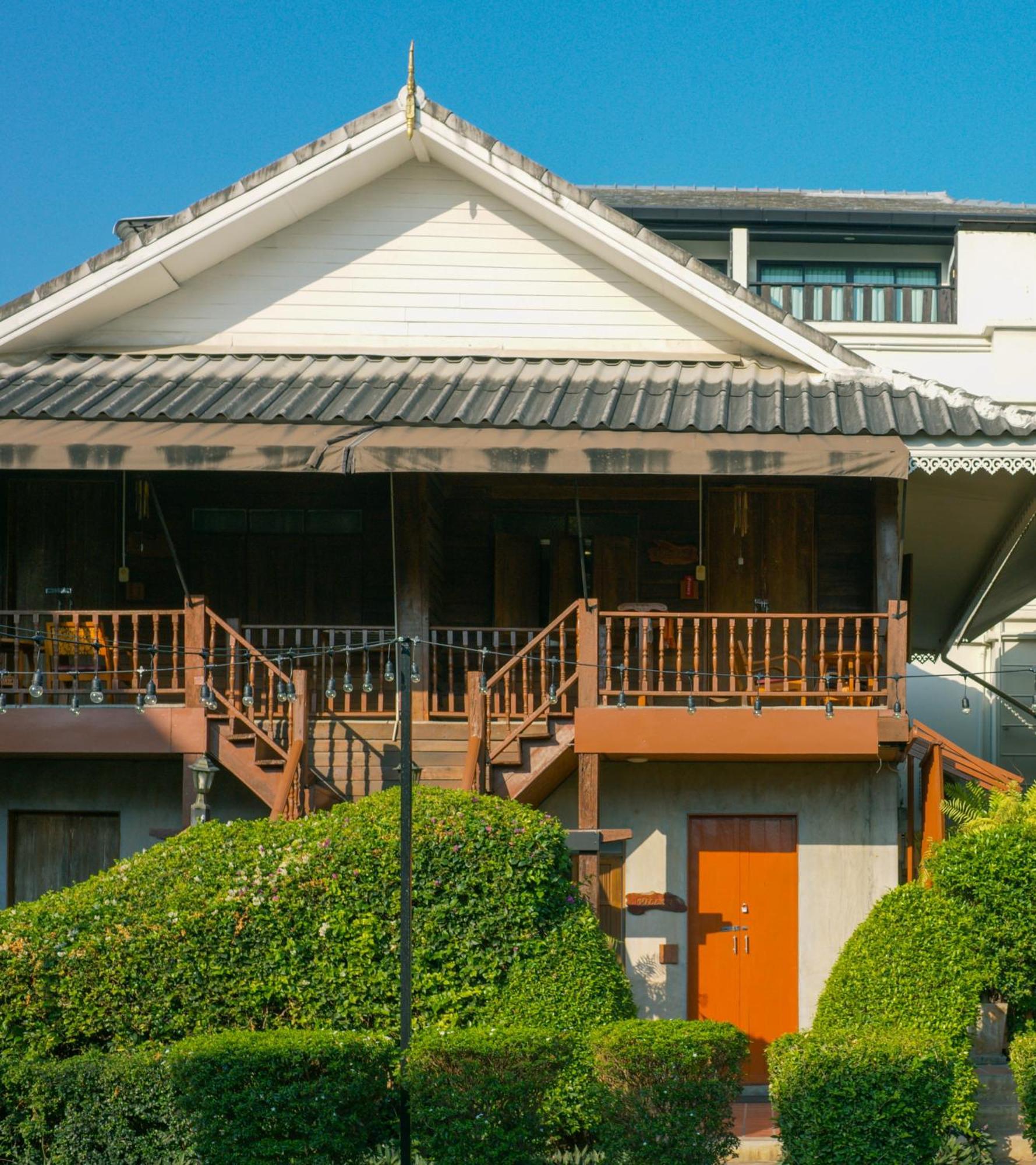 Buri Gallery House Chiang Mai Exterior photo