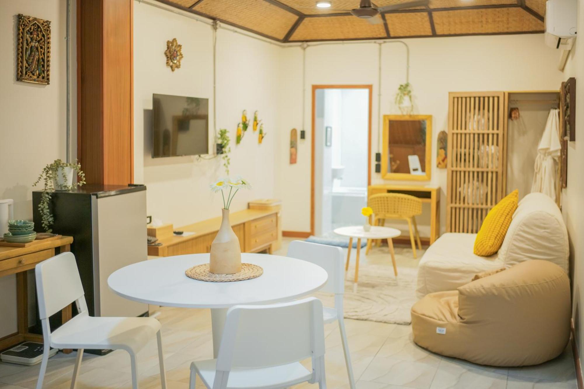 Buri Gallery House Chiang Mai Exterior photo