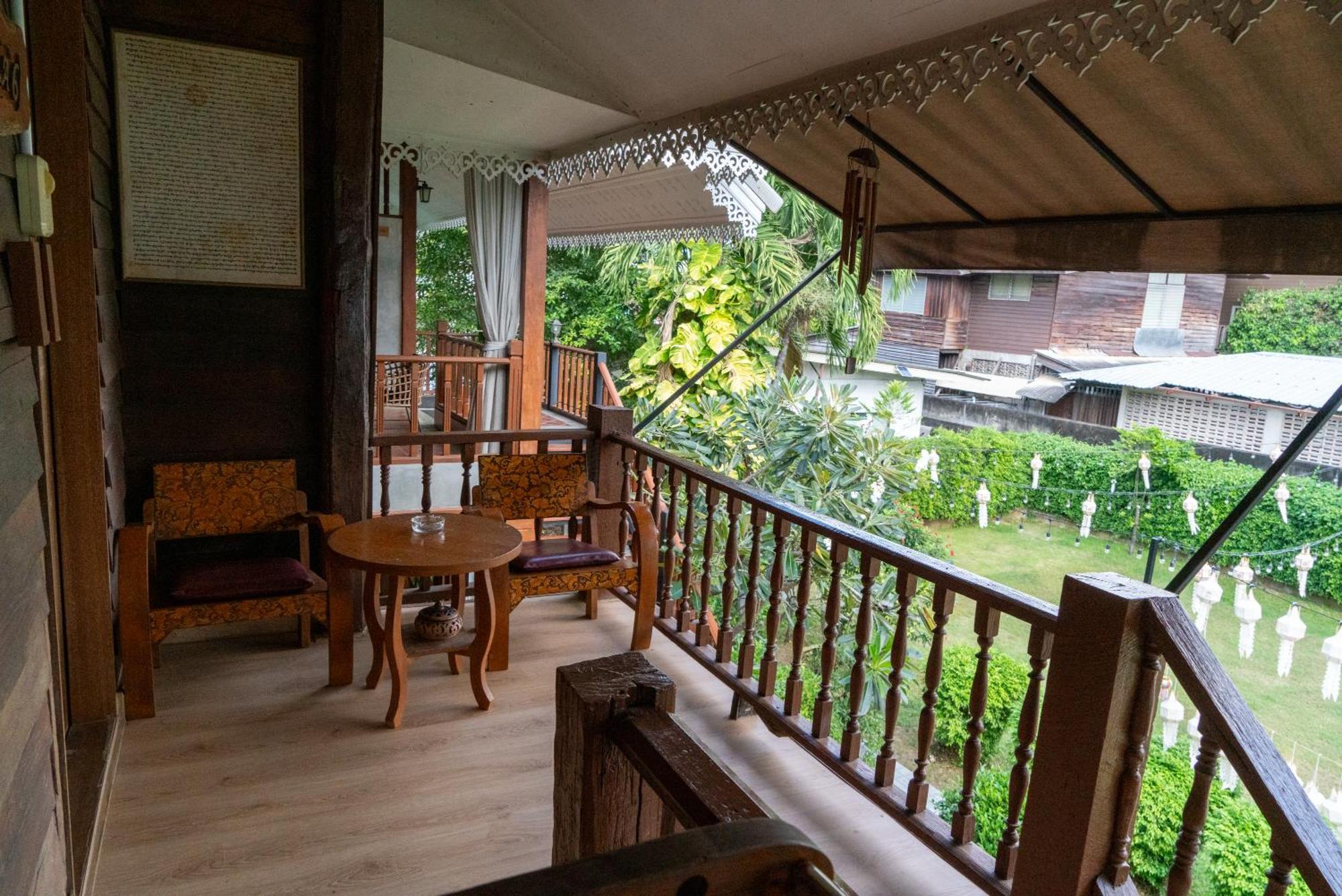 Buri Gallery House Chiang Mai Exterior photo