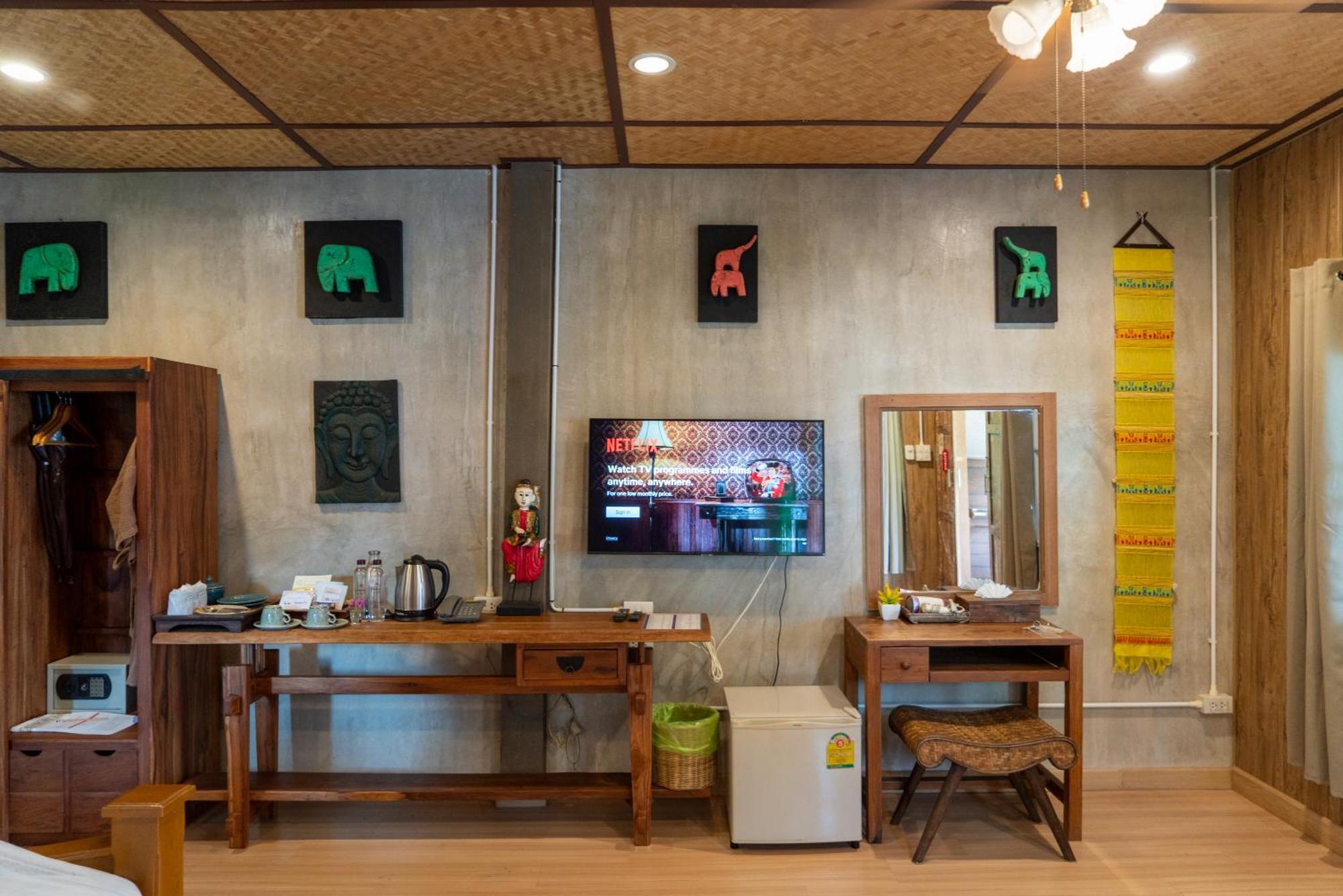 Buri Gallery House Chiang Mai Room photo